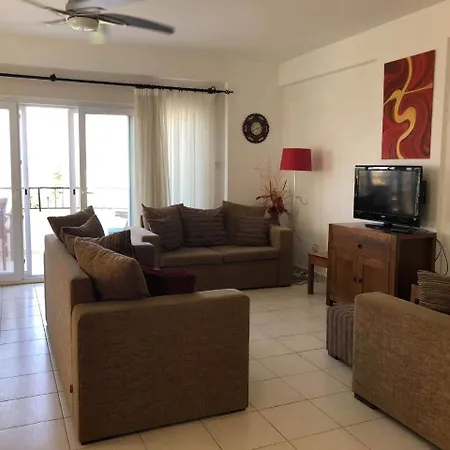 Penthouse * Lapithos (Northern Cyprus)